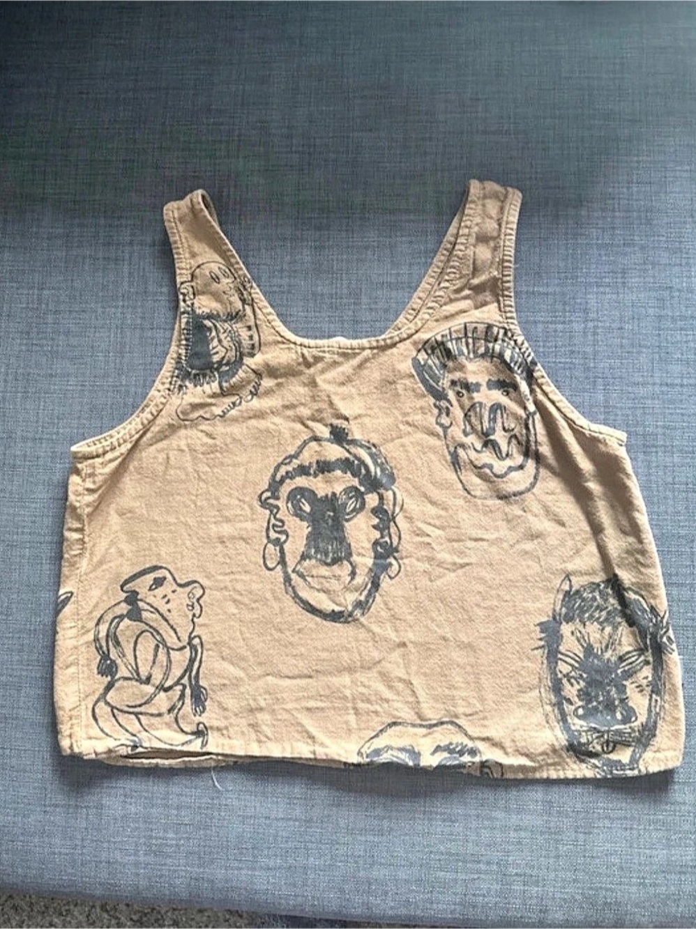 hombre necio Graphic Animal Print Crop Tank